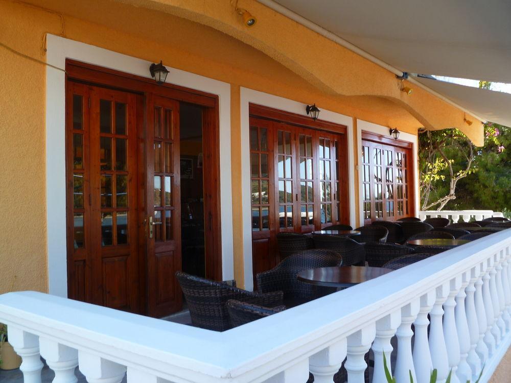 Liberty II Hotel Ajía Marína Kültér fotó